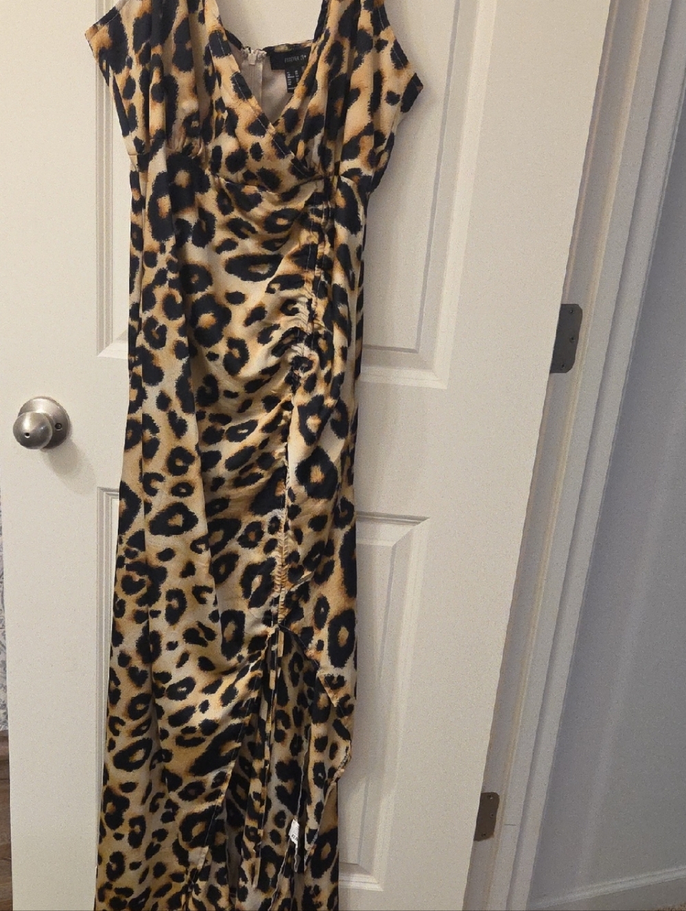 Forever 21 Leopard Print Maxi Dress - Tan & Black